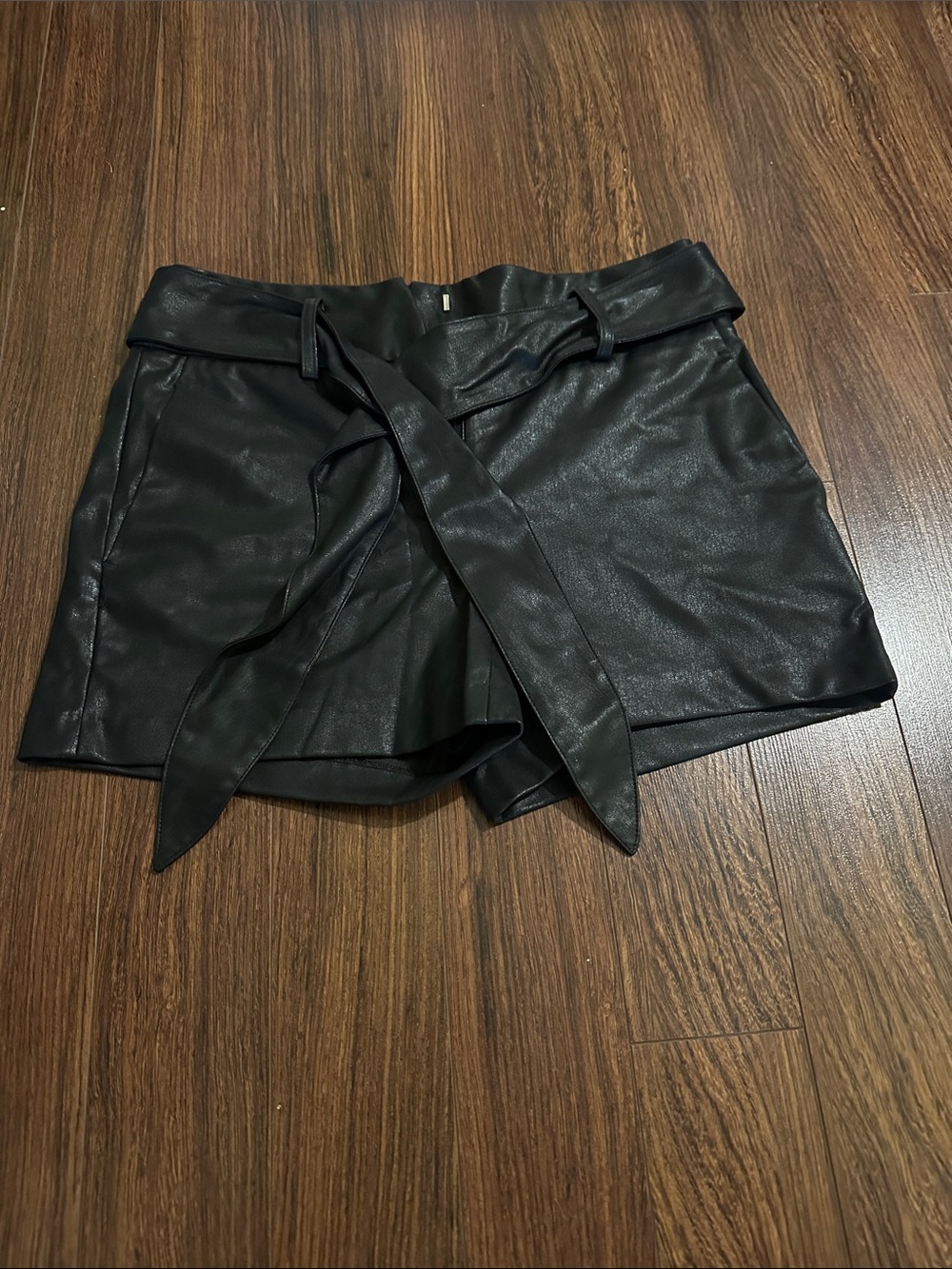 DKNY Black Faux-Leather Tie-Waist Mini Skort